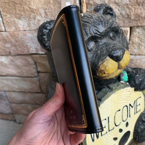 Authentic KATE SPADE Leather Disney beauty and the beast passport holder/cards - Picture 5 of 7